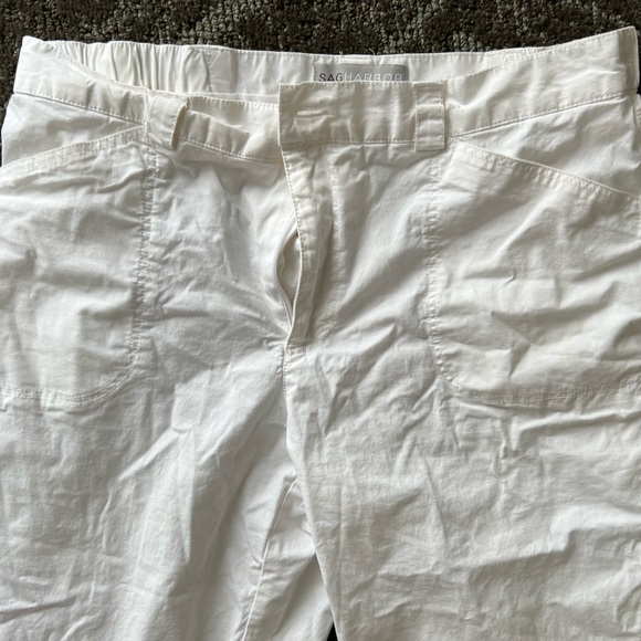 Sag Harbor White Capri’s w/elastic waist - Picture 2 of 8